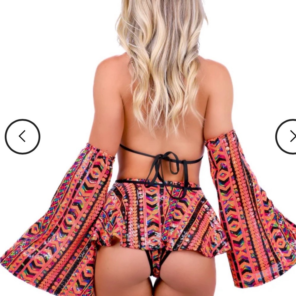Colorful Geometric Rave Outfit - Picture 2 of 3